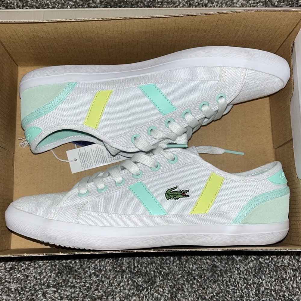 Women’s Lacoste sneakers size 6.5